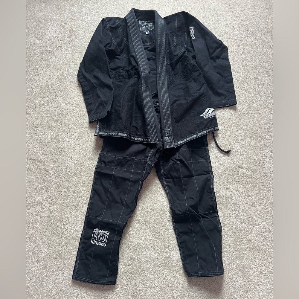 Fuji Suparsito BJJ Gi Black Mens/Unisex size A0 NWOT